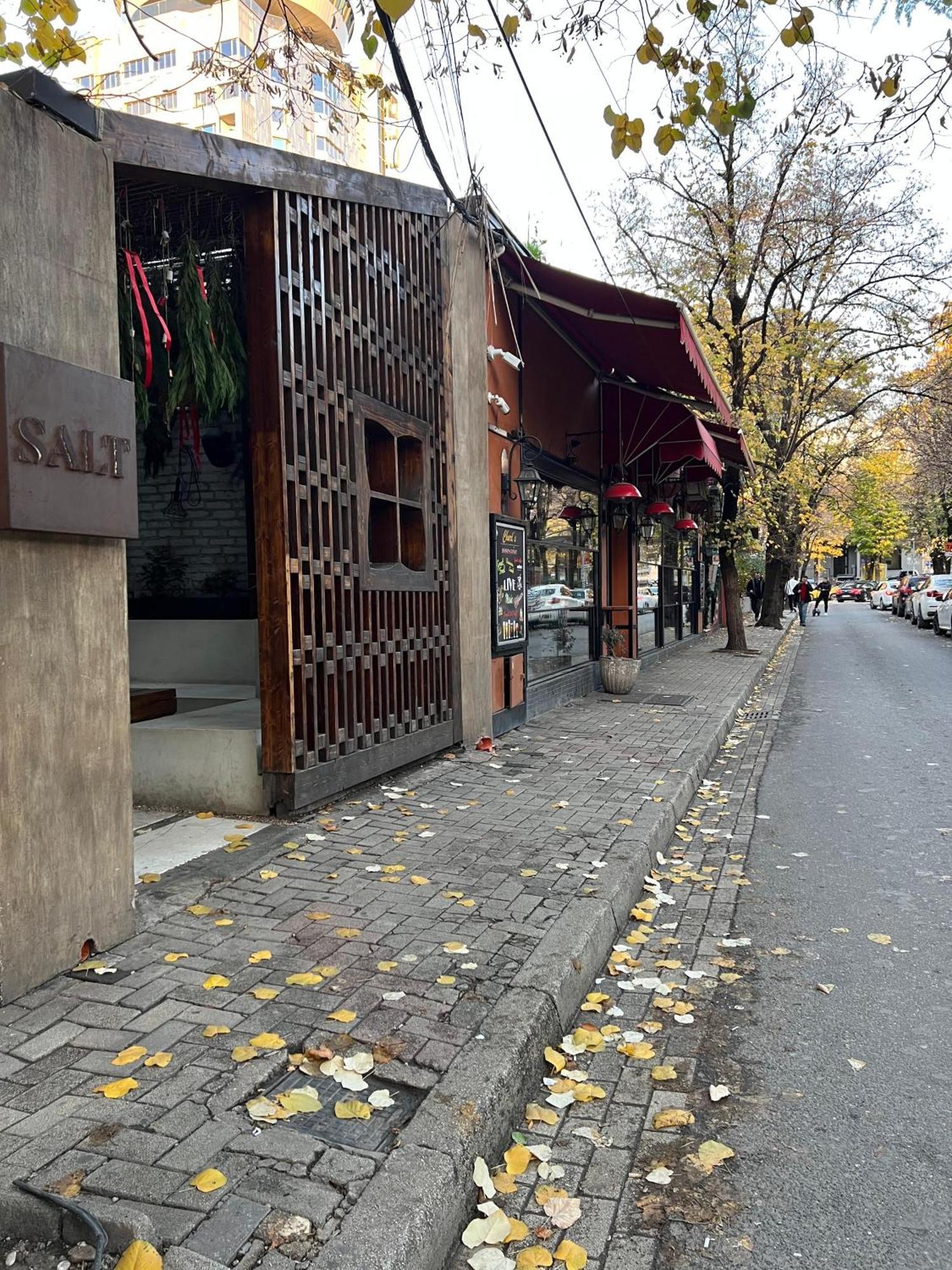 Near Me Apartments Тирана Экстерьер фото