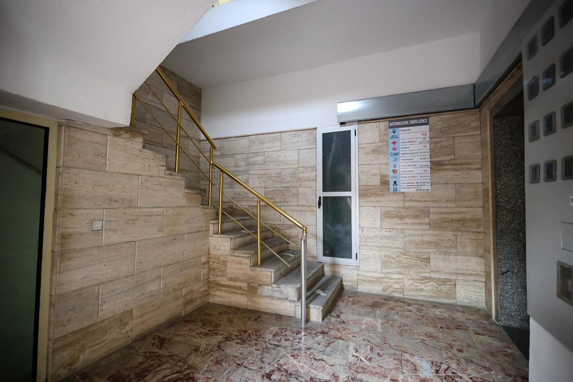Near Me Apartments Тирана Экстерьер фото